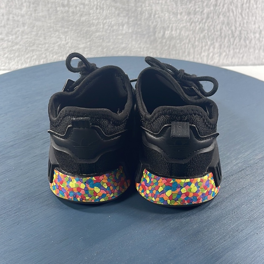 Adidas NMD R1 Unisex 10K Athletic Sneaker - Black Mosaic. - Picture 4 of 8